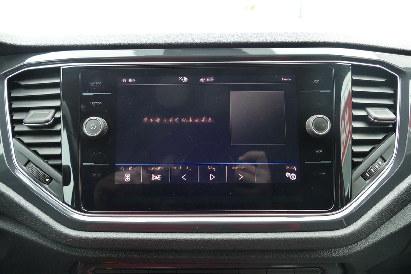 Volkswagen T-Roc 1.5 16V TSI Basis LED Navi Tempomat foto 15