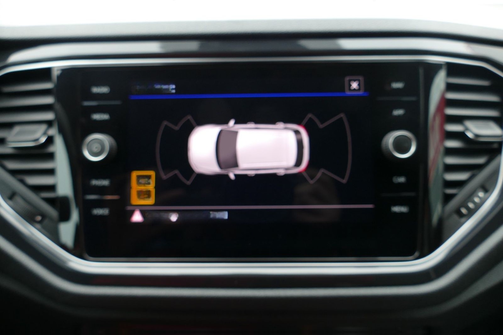 Volkswagen T-Roc 1.5 16V TSI Basis LED Navi Tempomat foto 18