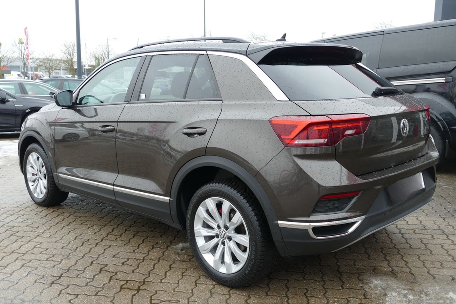 Volkswagen T-Roc 1.5 16V TSI Basis LED Navi Tempomat foto 3