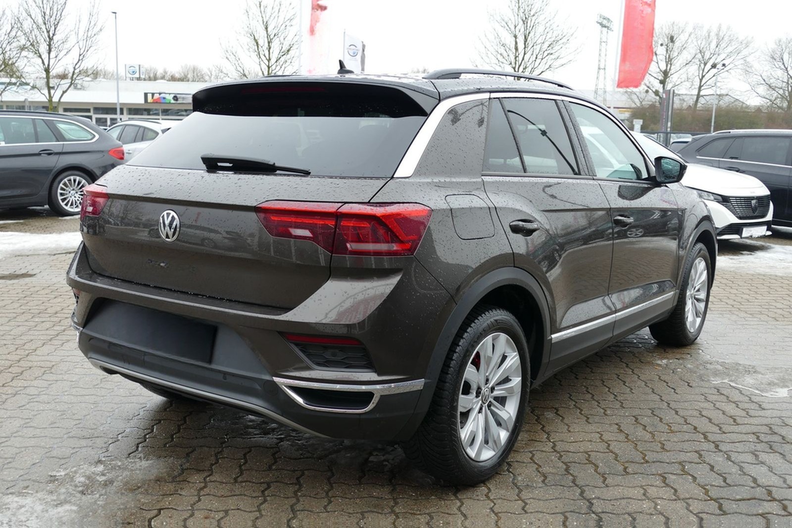 Volkswagen T-Roc 1.5 16V TSI Basis LED Navi Tempomat foto 5