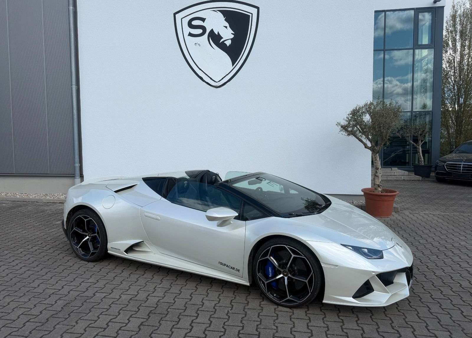 Lamborghini Huracán EVO Spyder AWD Balloon White*LIFT*Garant foto 3