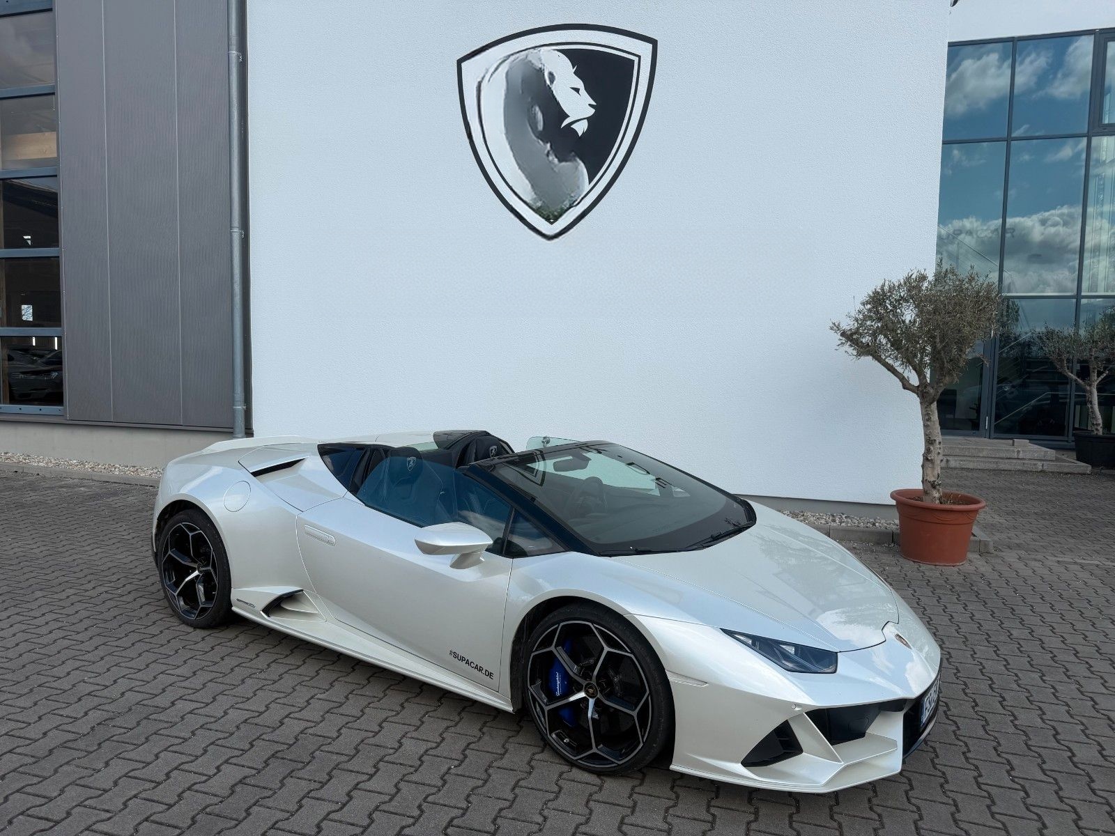 Lamborghini Huracán EVO Spyder AWD Balloon White*LIFT*Garant foto 6