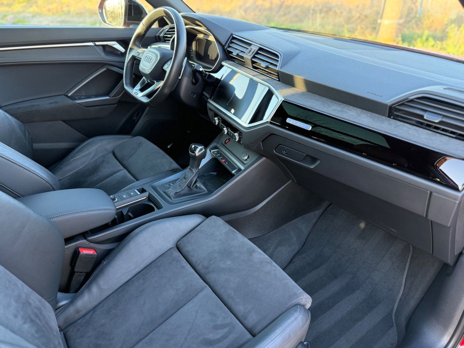 Audi RSQ3 2.5 TFSI Quattro 1.Hand Garantie 02.2027 foto 15