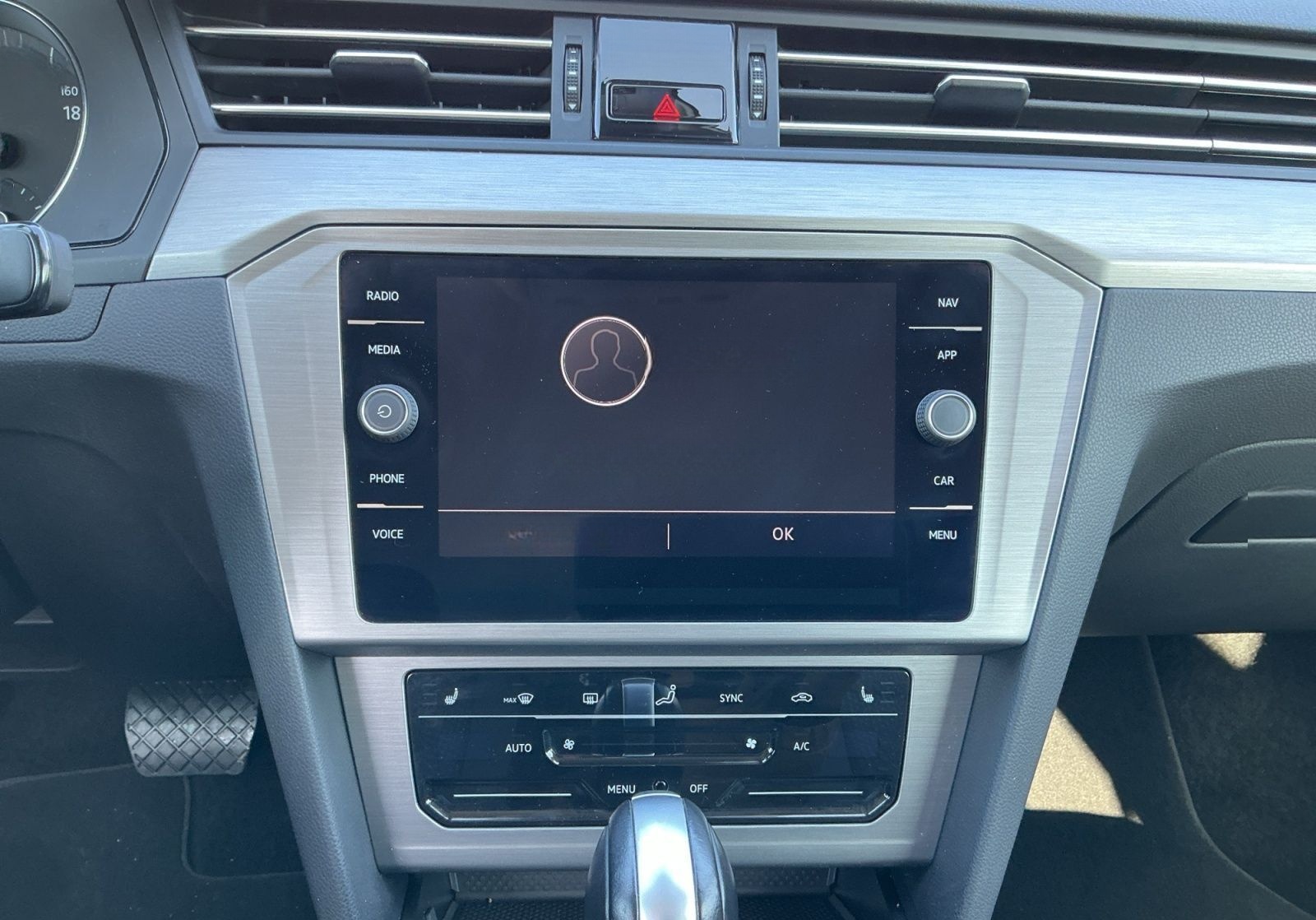 Volkswagen Passat Variant 1.5 TSI DSG LED+NAVI+ACC+SHZ+DAB foto 11