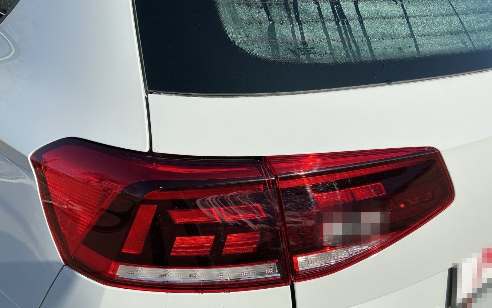 Volkswagen Passat Variant 1.5 TSI DSG LED+NAVI+ACC+SHZ+DAB foto 19