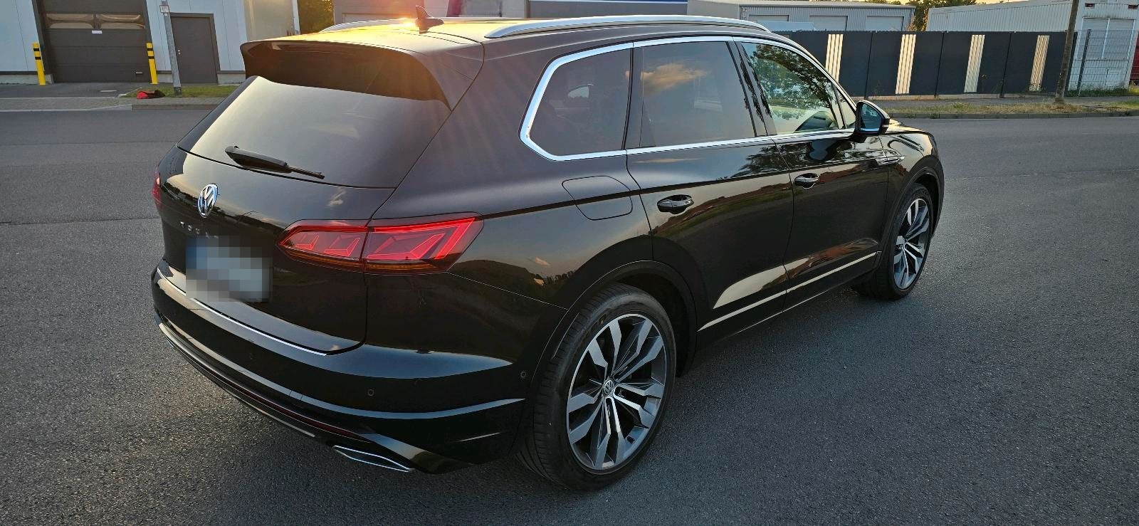 Volkswagen VW Touareg R-Line 21"Panorama STH  Luftfah... foto 3