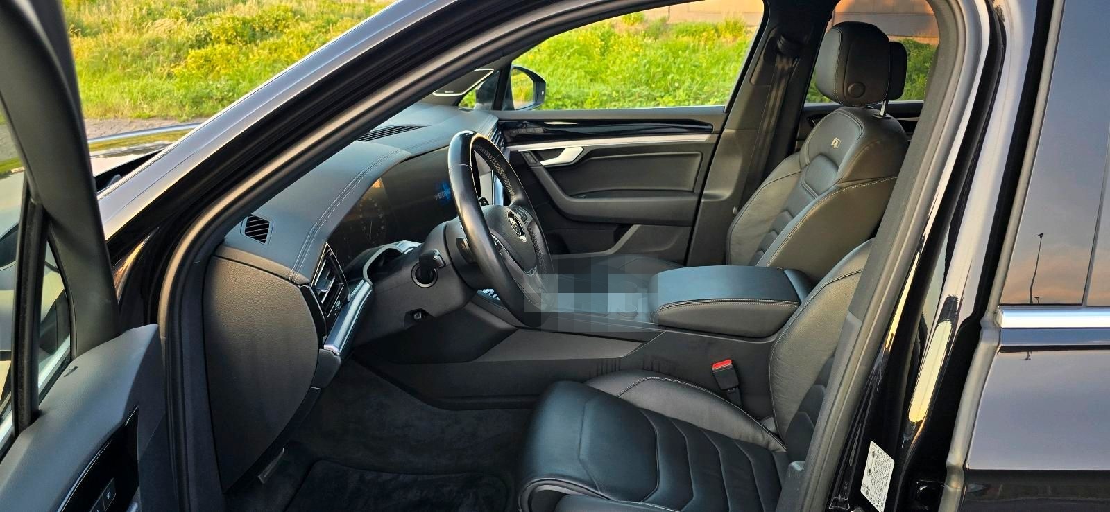 Volkswagen VW Touareg R-Line 21"Panorama STH  Luftfah... foto 6