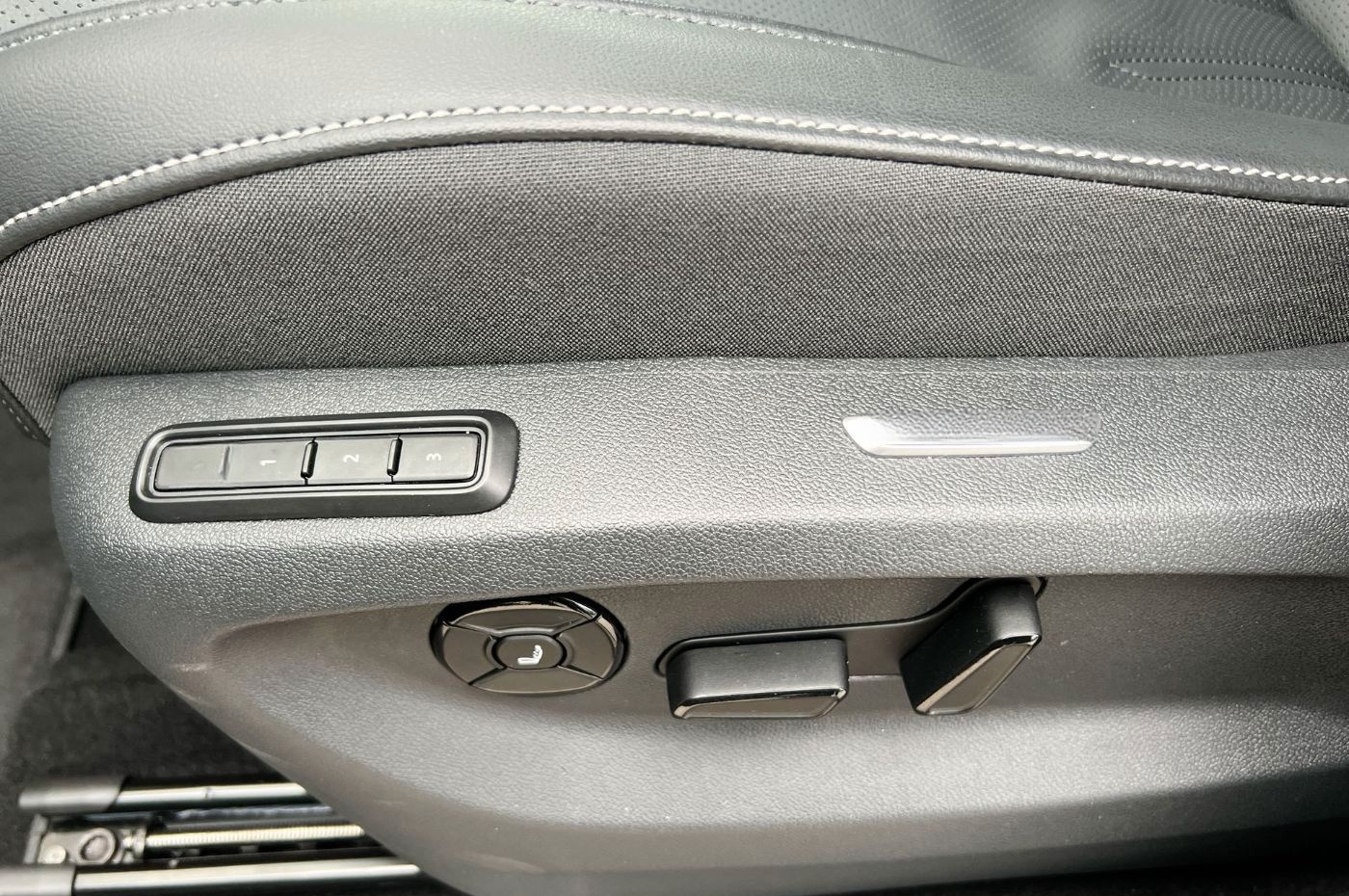 Volkswagen Tiguan 1.5 l TSI eHybrid DSG Elegance Navi AHK foto 18