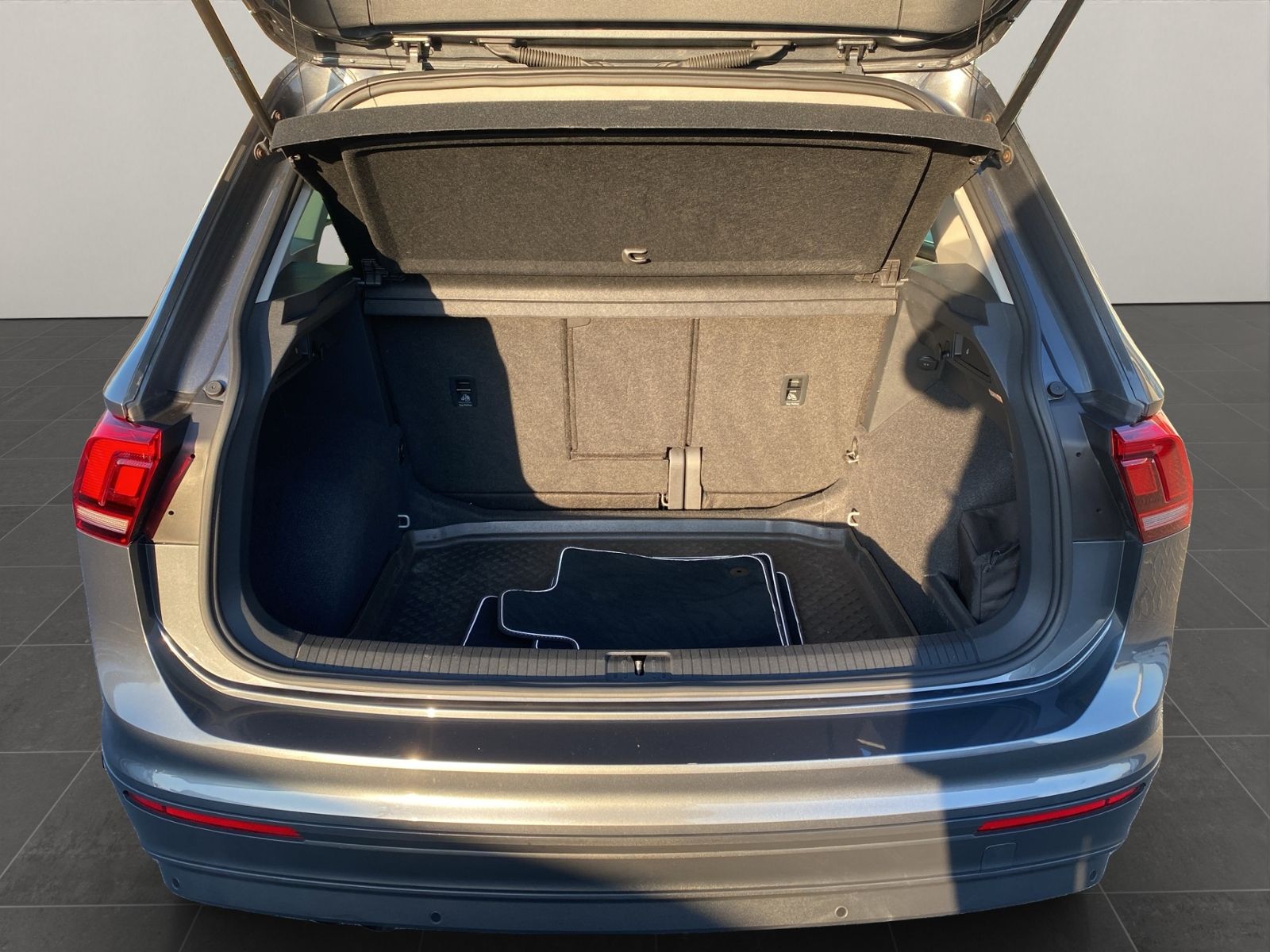 Volkswagen Tiguan 1.5 TSI Comfortline *KAMERA SHZ* foto 9