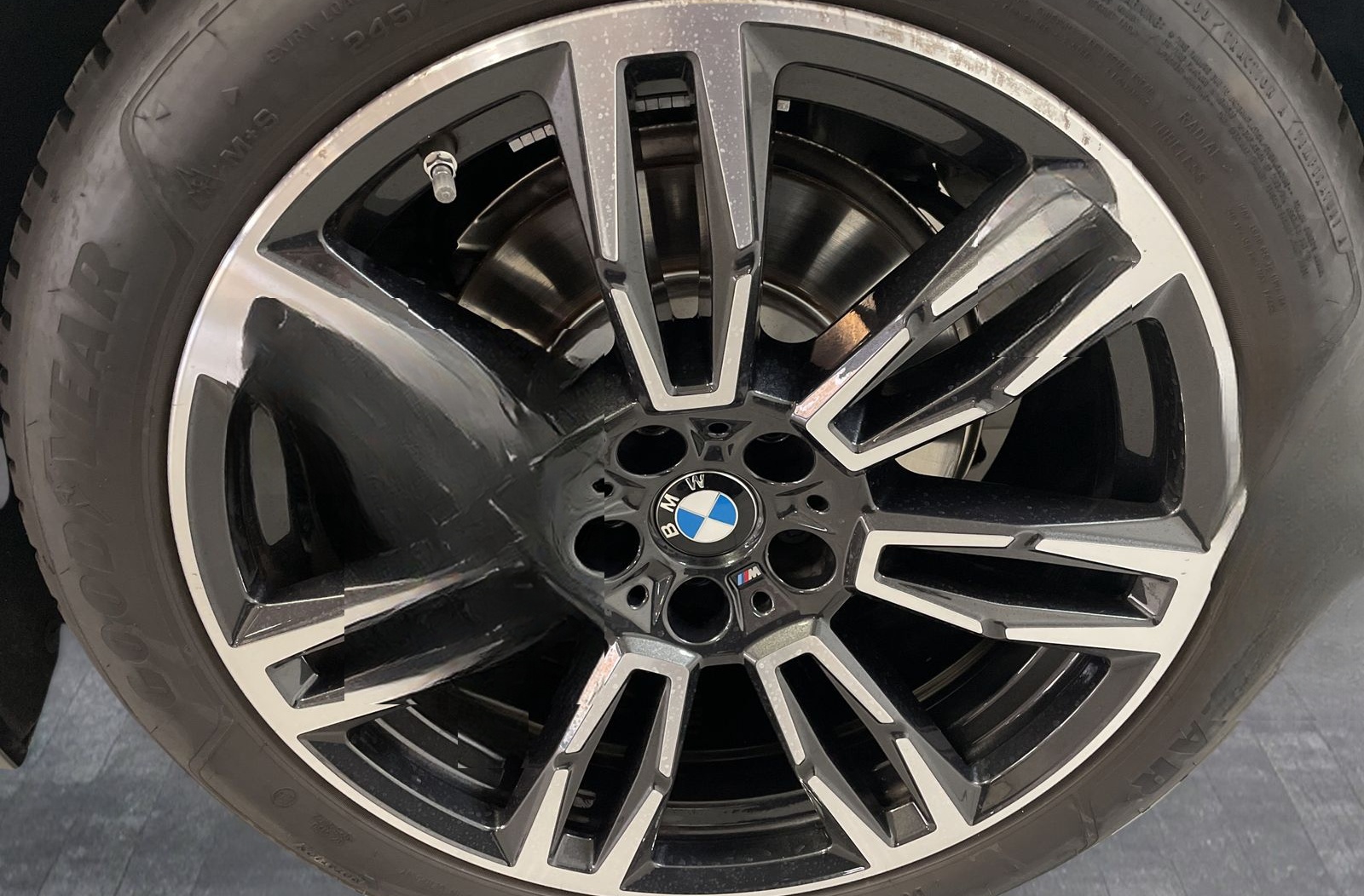 BMW 520d Limousine M Sport AHK Driv.Assist+ Kamera foto 14