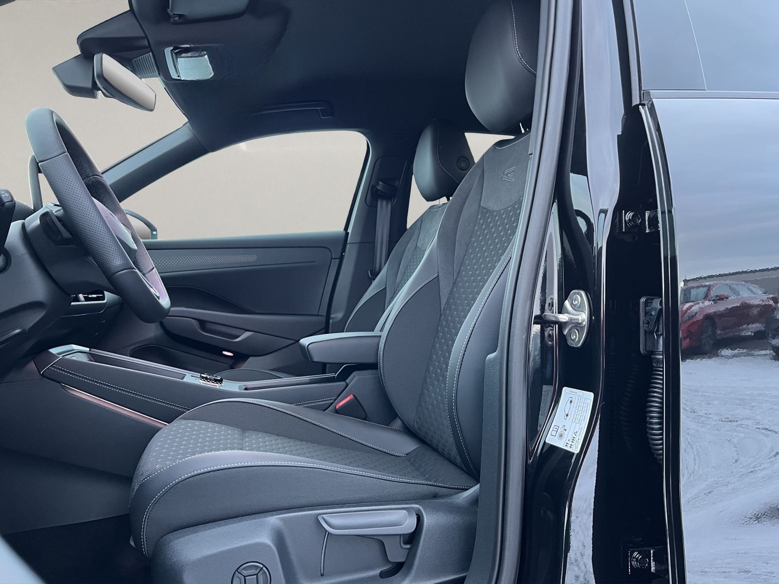 Volkswagen T-Roc  1.5 eTSI OPF, R-Line, DSG foto 11