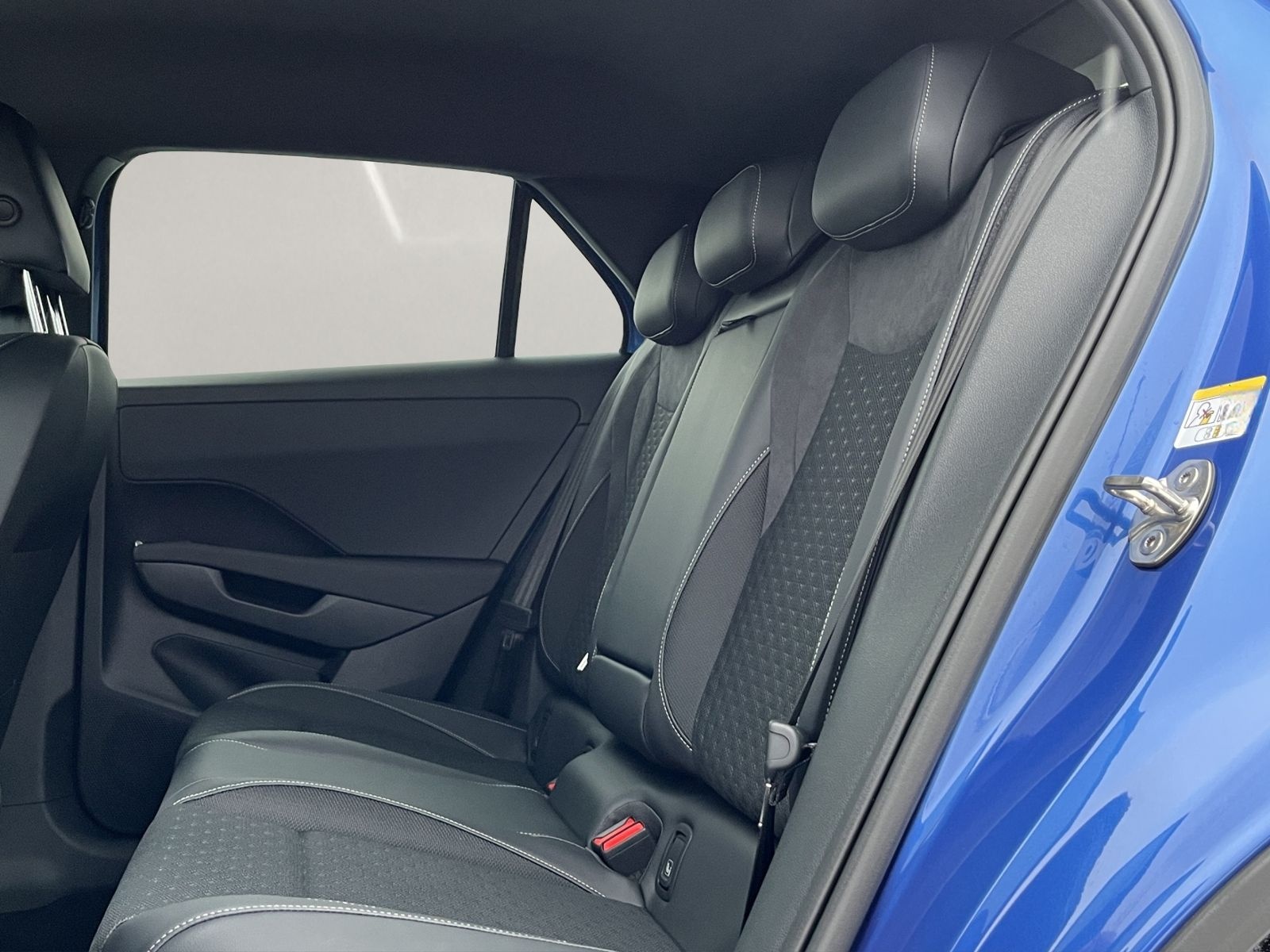 Volkswagen T-Roc  1.5 eTSI OPF, R-Line, DSG foto 10