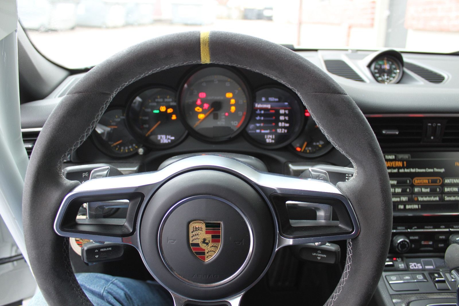 Porsche 911 GT3 RS DE EZ Unfallfr PCCB Vollscha Apprvd. foto 9