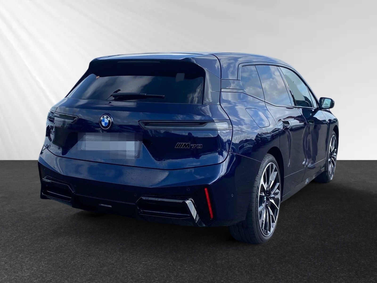 BMW iX M70 Lr. 1.048,- br. o.Anz. 48Mon/5`Km p.A. foto 2