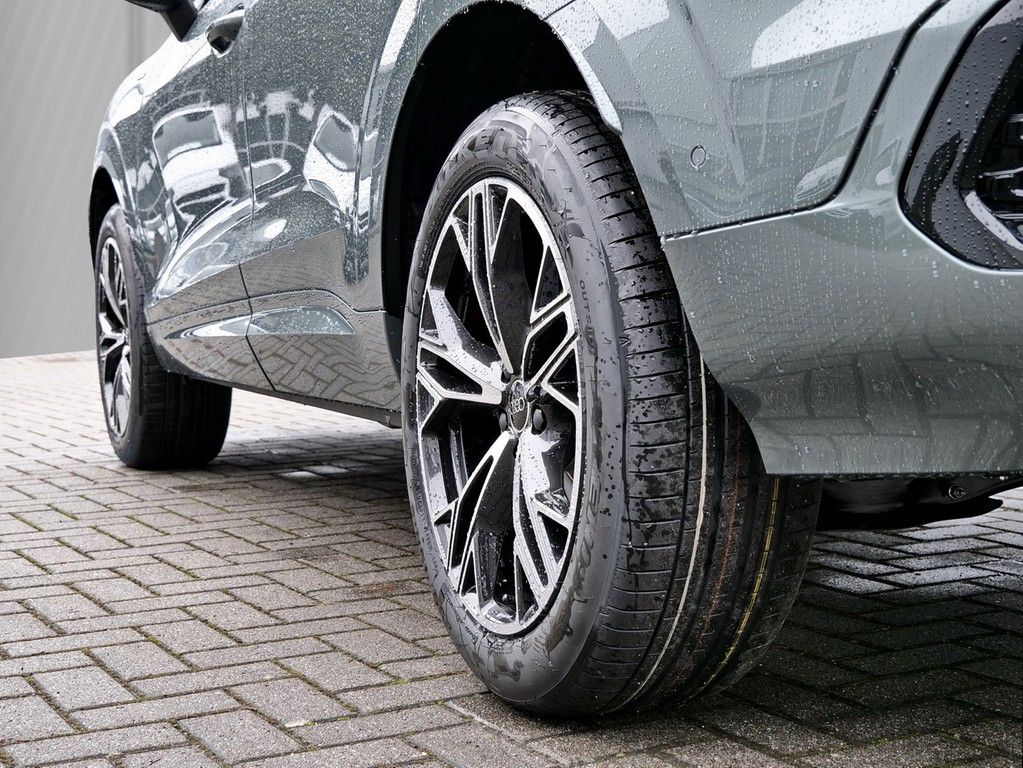 Audi Q3 UPE br. 65.430,- Sportback TFSI S tronic 110  foto 5