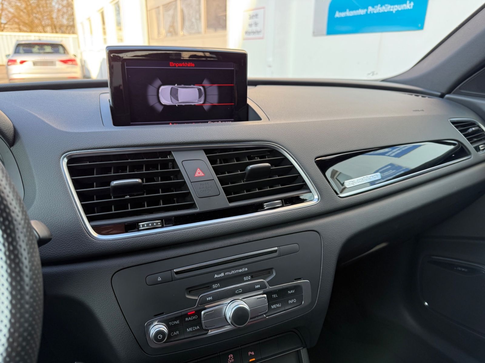 Audi RSQ3 2.5 TFSI quattro foto 13