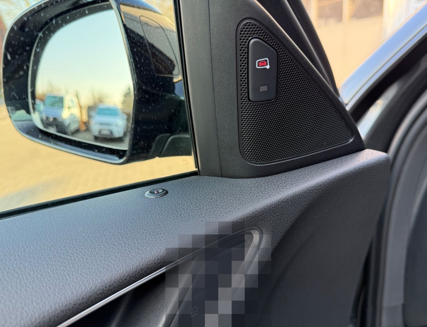 Audi RSQ3 2.5 TFSI quattro foto 16