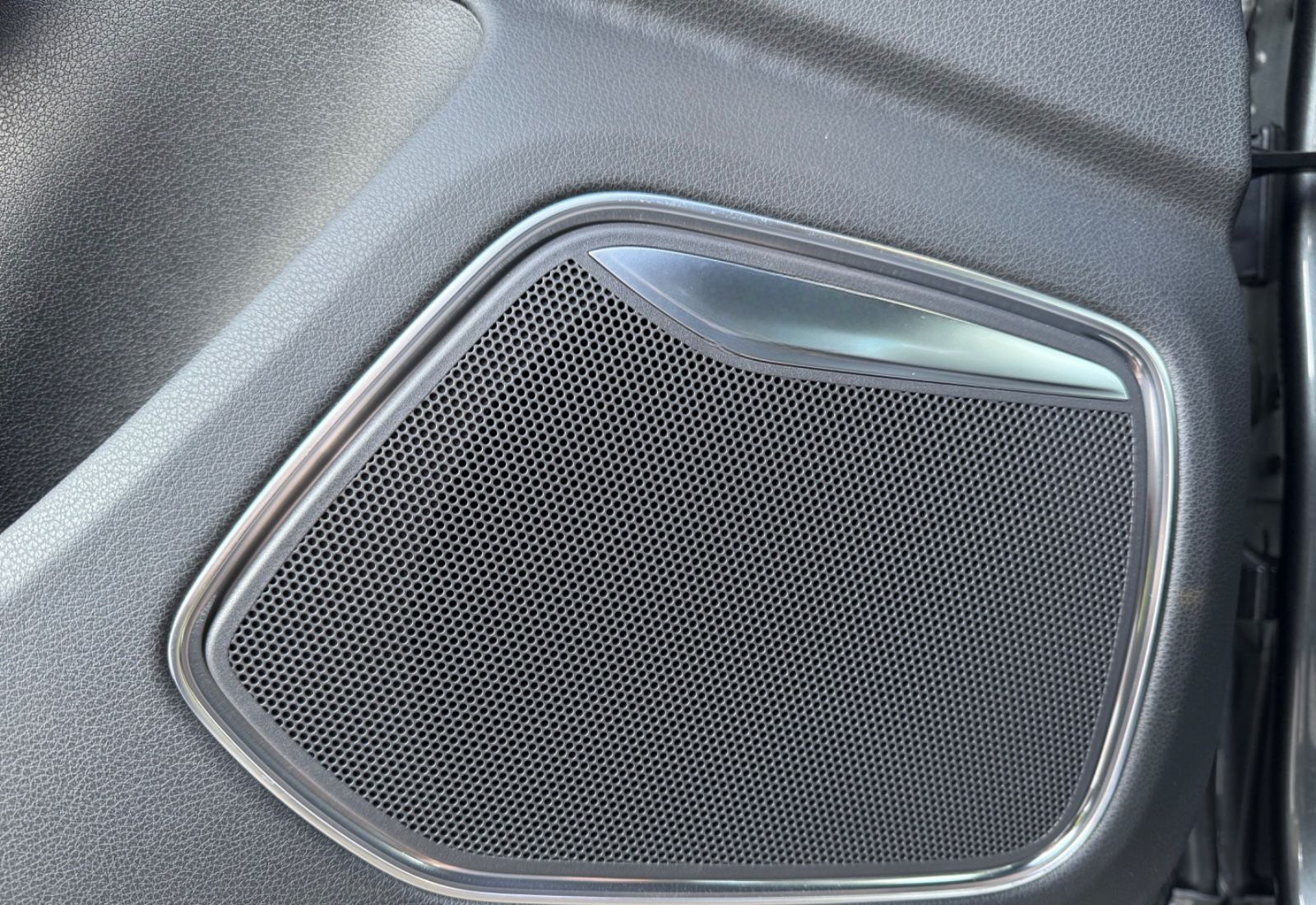 Audi RSQ3 2.5 TFSI quattro foto 17