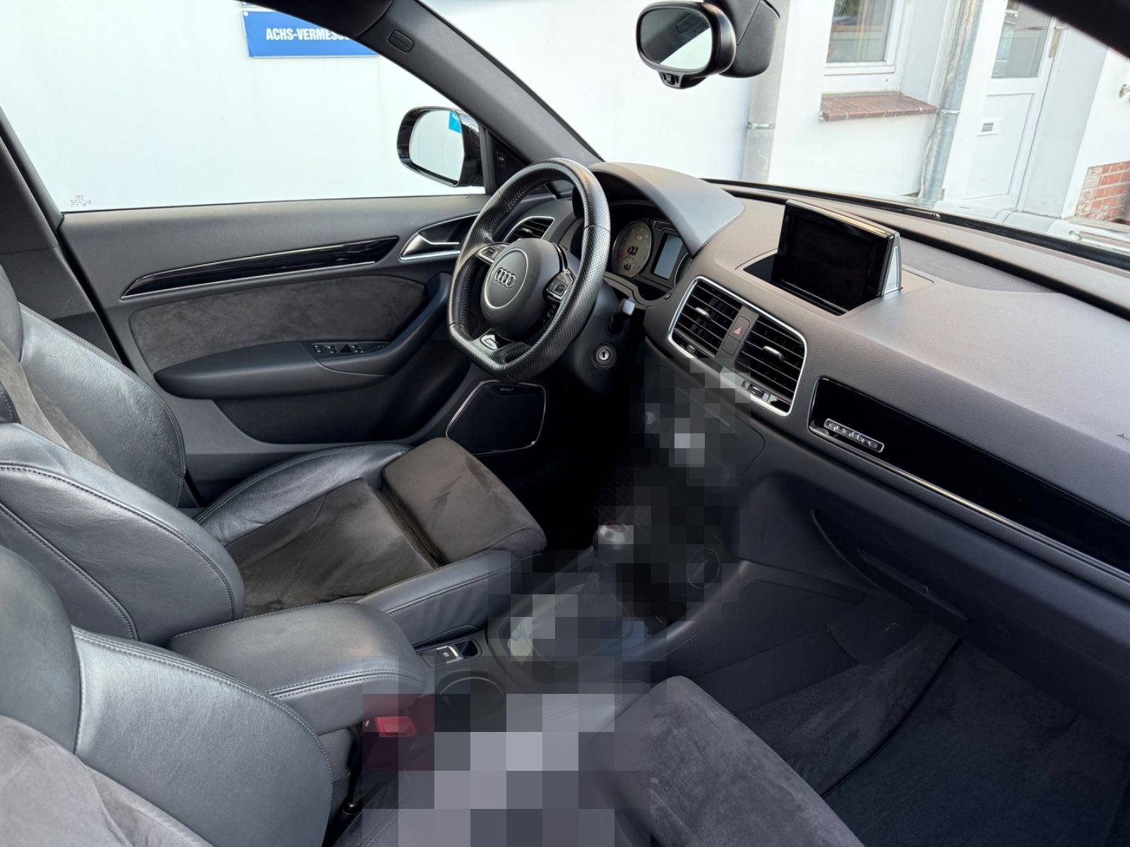 Audi RSQ3 2.5 TFSI quattro foto 22