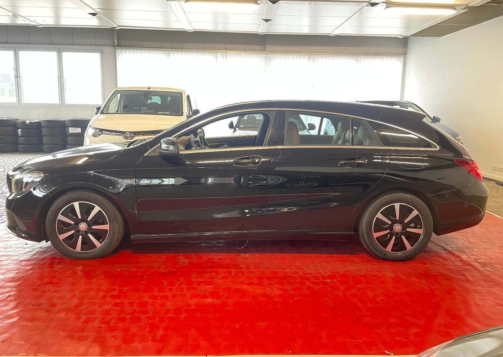 Mercedes-Benz CLA 180 d Shooting Brake *1. Hd.+ SH+ LED+ Navi foto 5