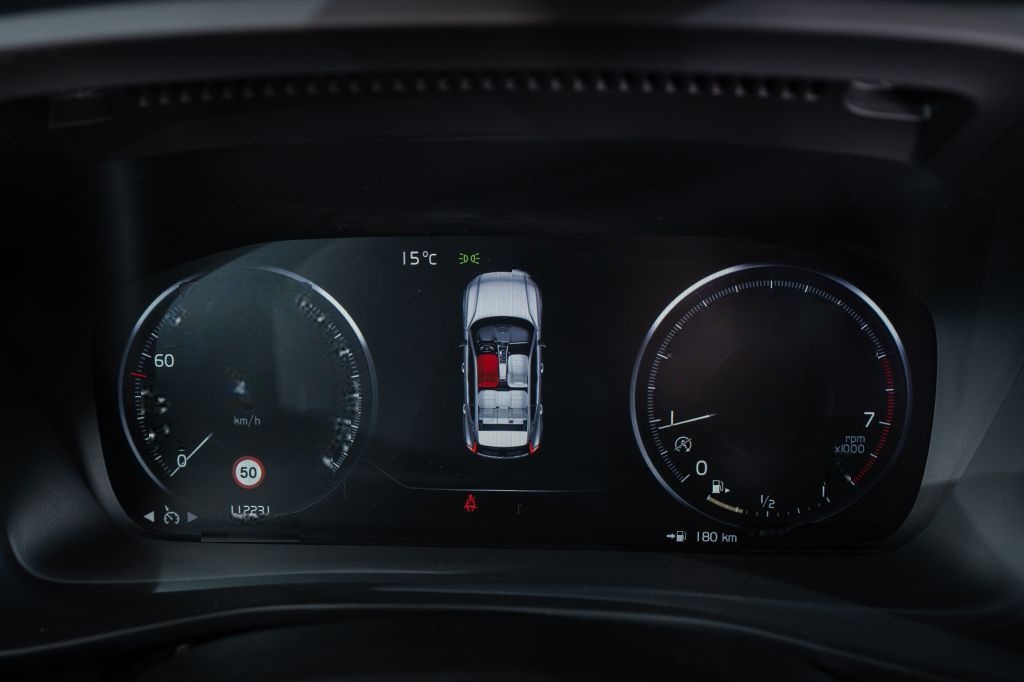 Volvo XC40 T4 Geartronic Momentum foto 14