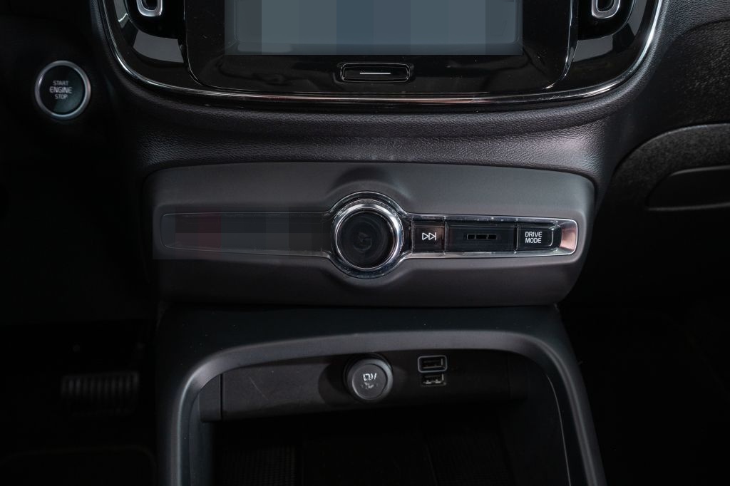 Volvo XC40 T4 Geartronic Momentum foto 17