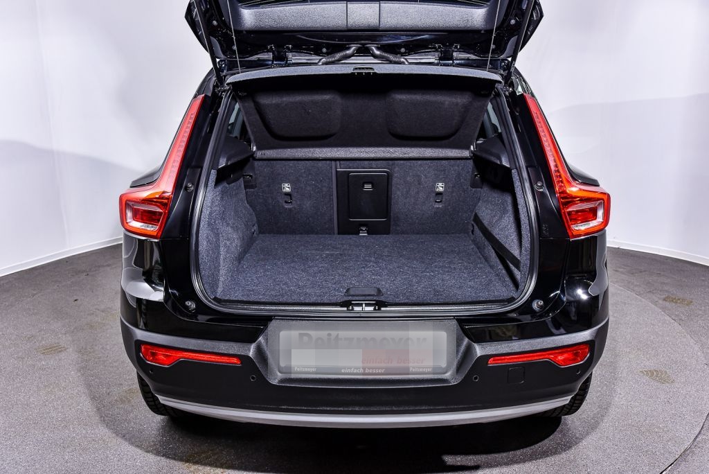 Volvo XC40 T4 Geartronic Momentum foto 9