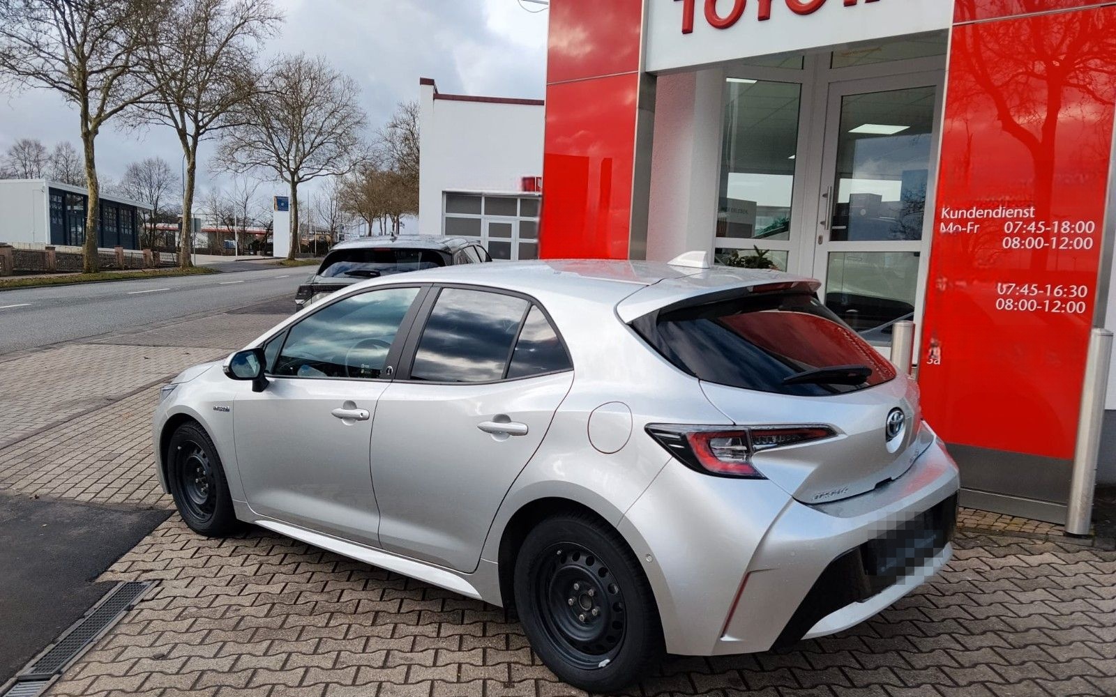 Toyota Corolla Hybrid Team D foto 5