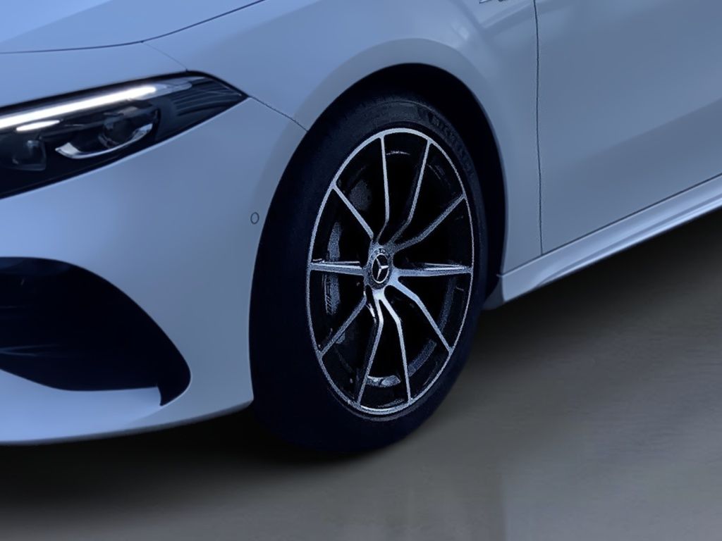 Mercedes-Benz A 35 AMG 4M PANO+DISTRONIC+TOTW+AMBIENTE+360° foto 4