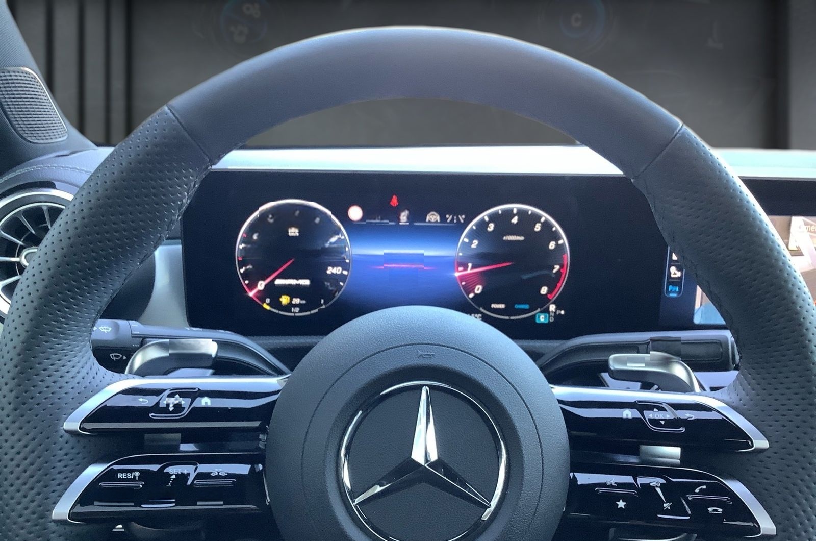 Mercedes-Benz A 35 AMG 4M PANO+DISTRONIC+TOTW+AMBIENTE+360° foto 8