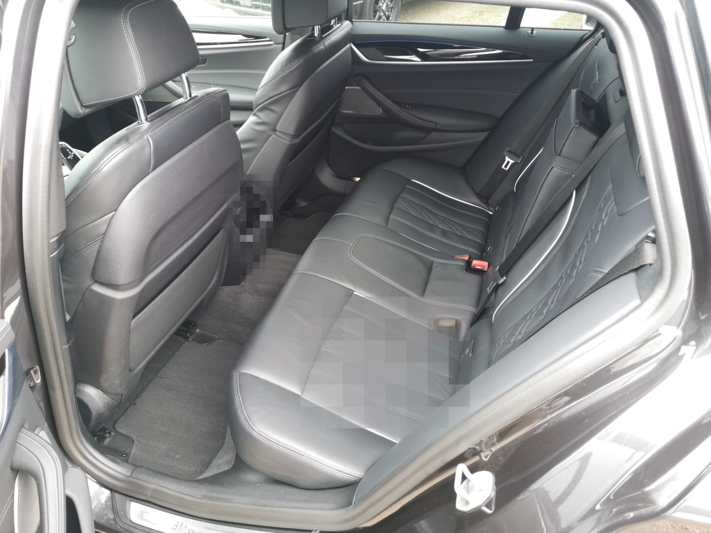 BMW 530 e Touring Luxury Line LASER+LEDER+NAVI+H&K foto 16