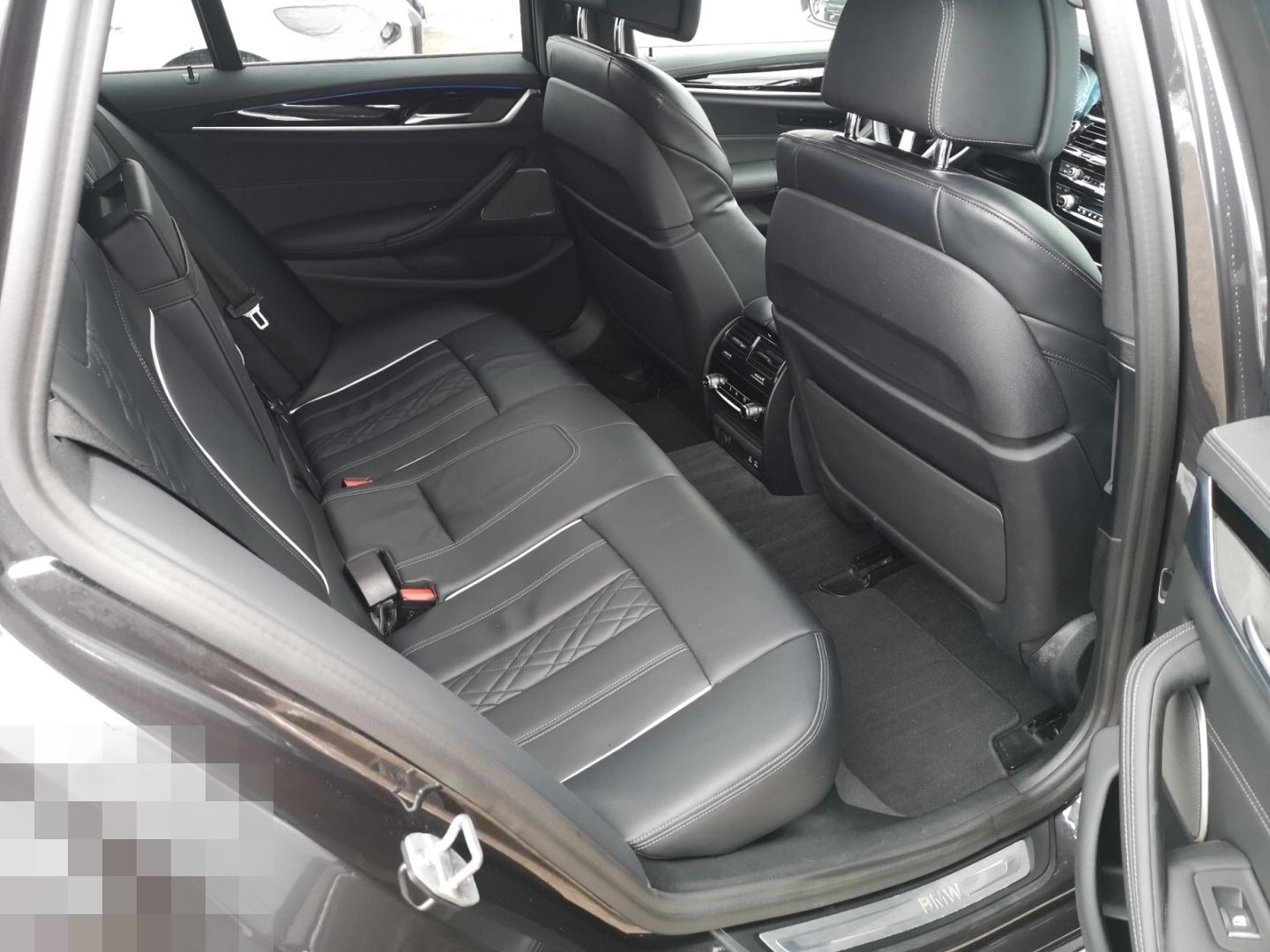 BMW 530 e Touring Luxury Line LASER+LEDER+NAVI+H&K foto 17