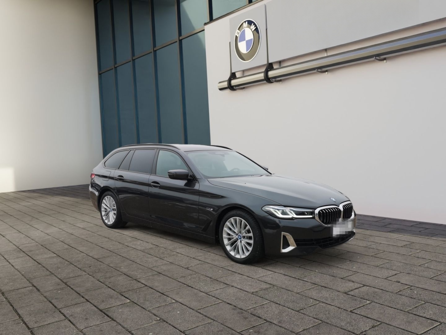 BMW 530 e Touring Luxury Line LASER+LEDER+NAVI+H&K foto 8