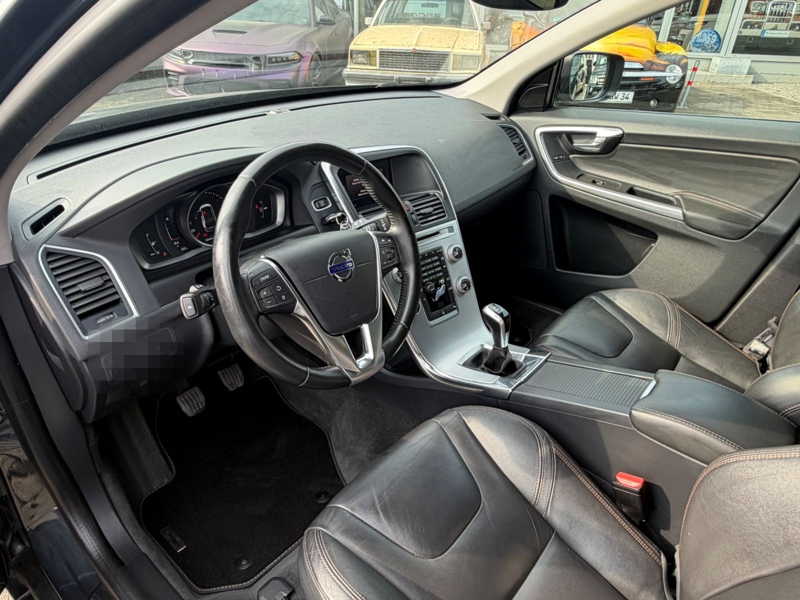 Volvo XC60 D3 Dynamic/Leder/Navi/Xenon/6-Gang foto 13