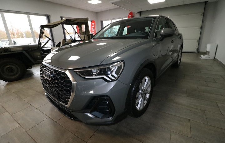 Audi Q3 Sportback 45 TFSIe S tronic LED foto 7