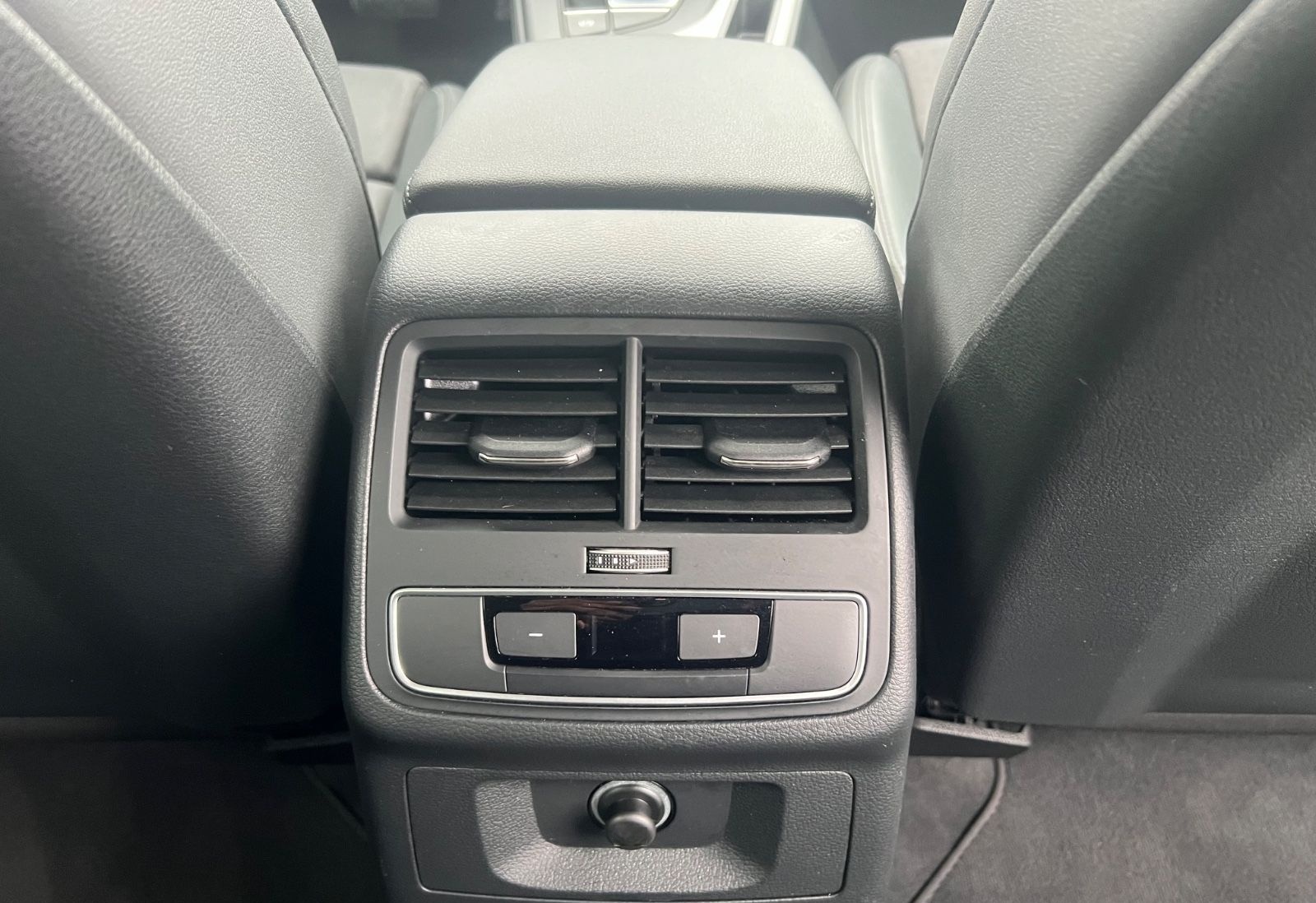 Audi A4 Avant 35 TDI /Leder/NAvi/LED/PDC/Sitzheizung/ foto 12