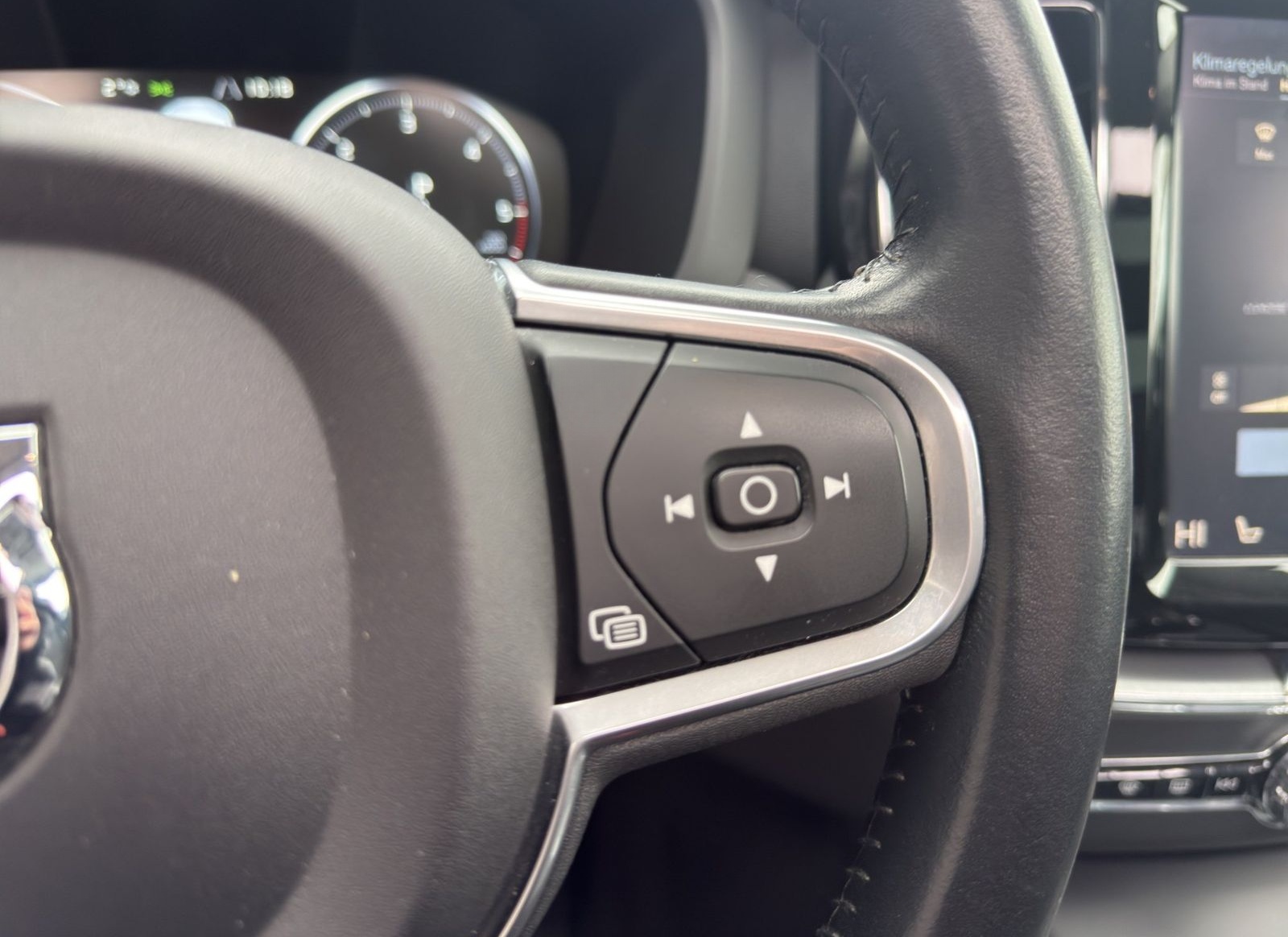 Volvo XC 60 D4 AWD Momentum (EURO 6) foto 23