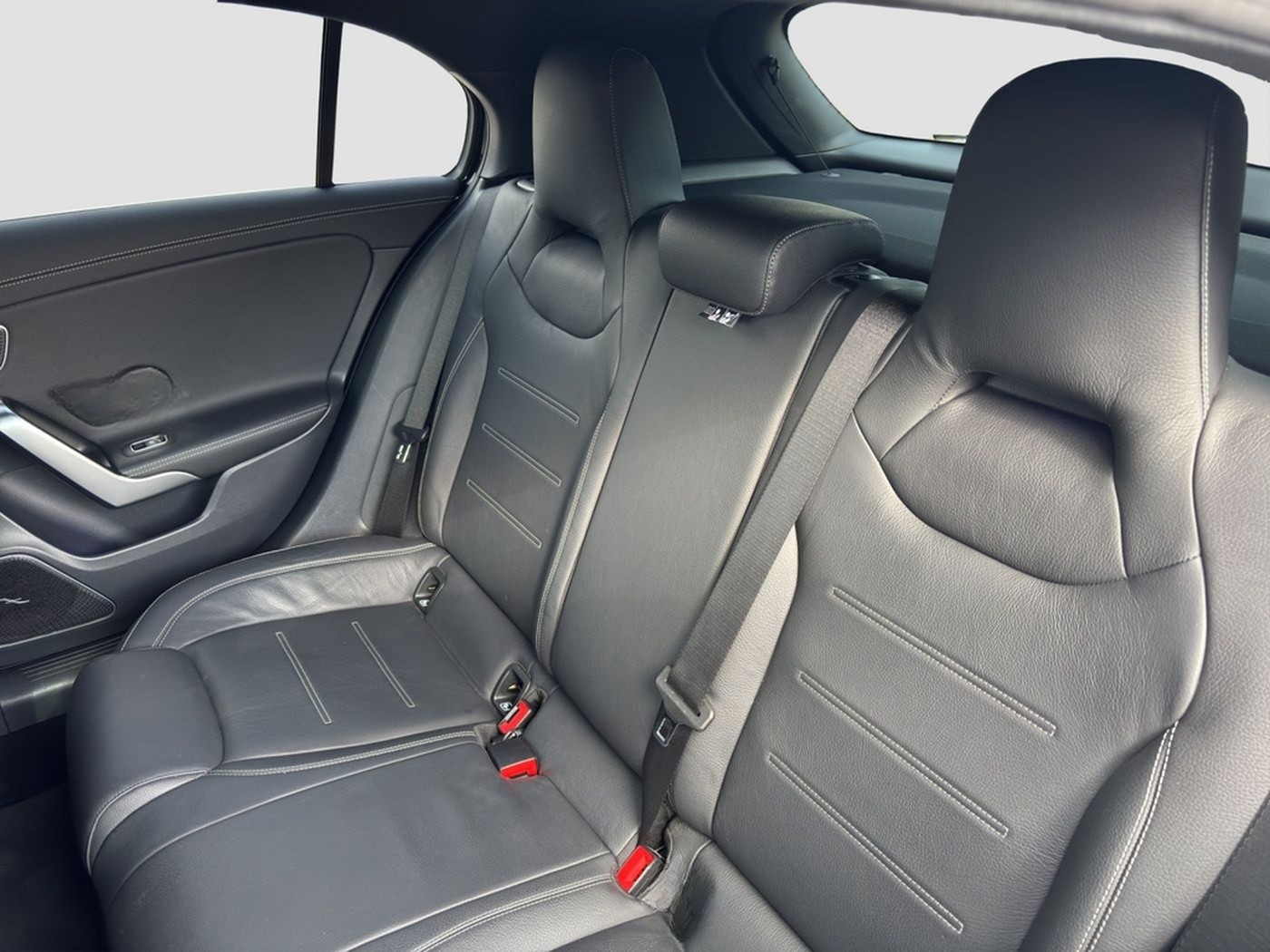 Mercedes-Benz A 200 *AMG-Line*AHK*Multibeam*Burmester*Keyless* foto 16