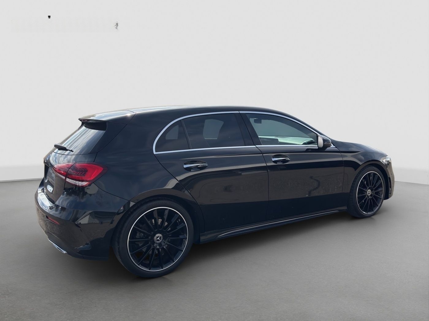 Mercedes-Benz A 200 *AMG-Line*AHK*Multibeam*Burmester*Keyless* foto 3