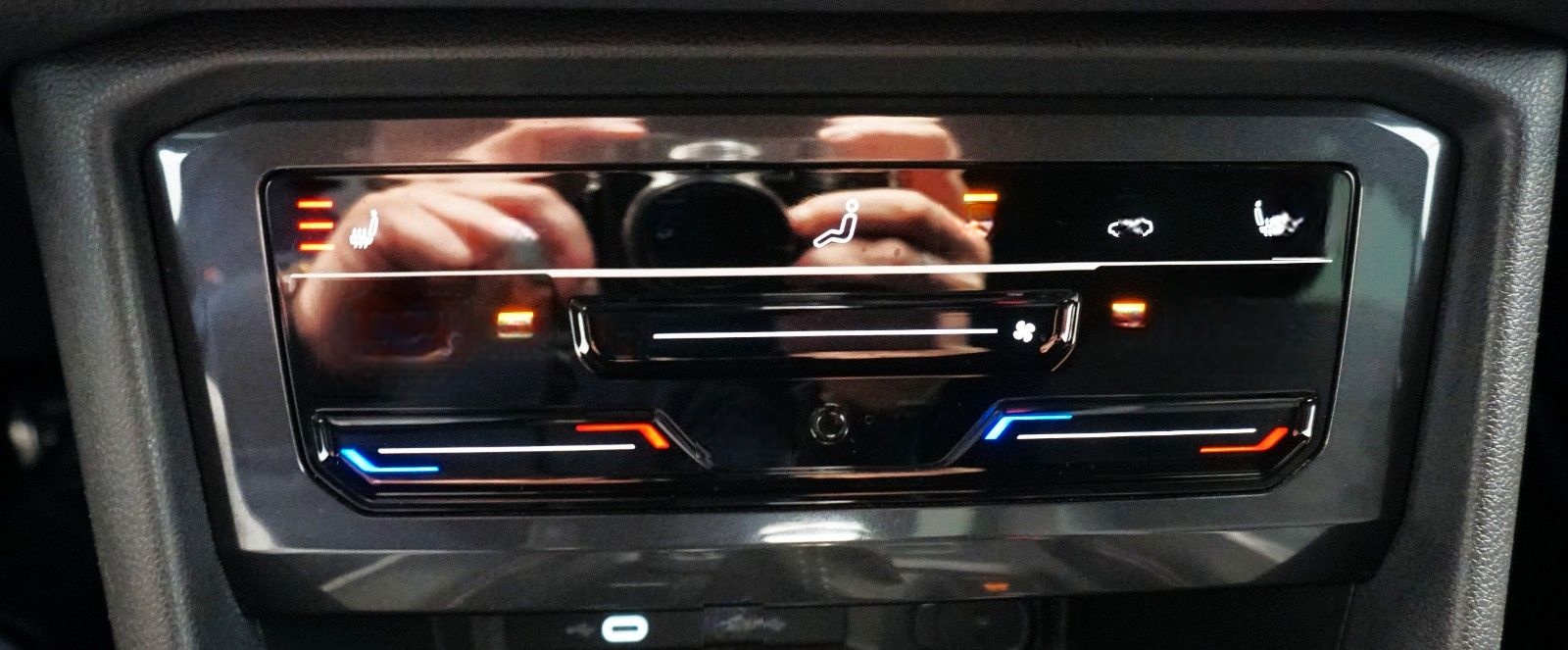 Volkswagen Tiguan Allspace R-Line 4Motion 2.0 TDI *IQ*KAMER foto 16