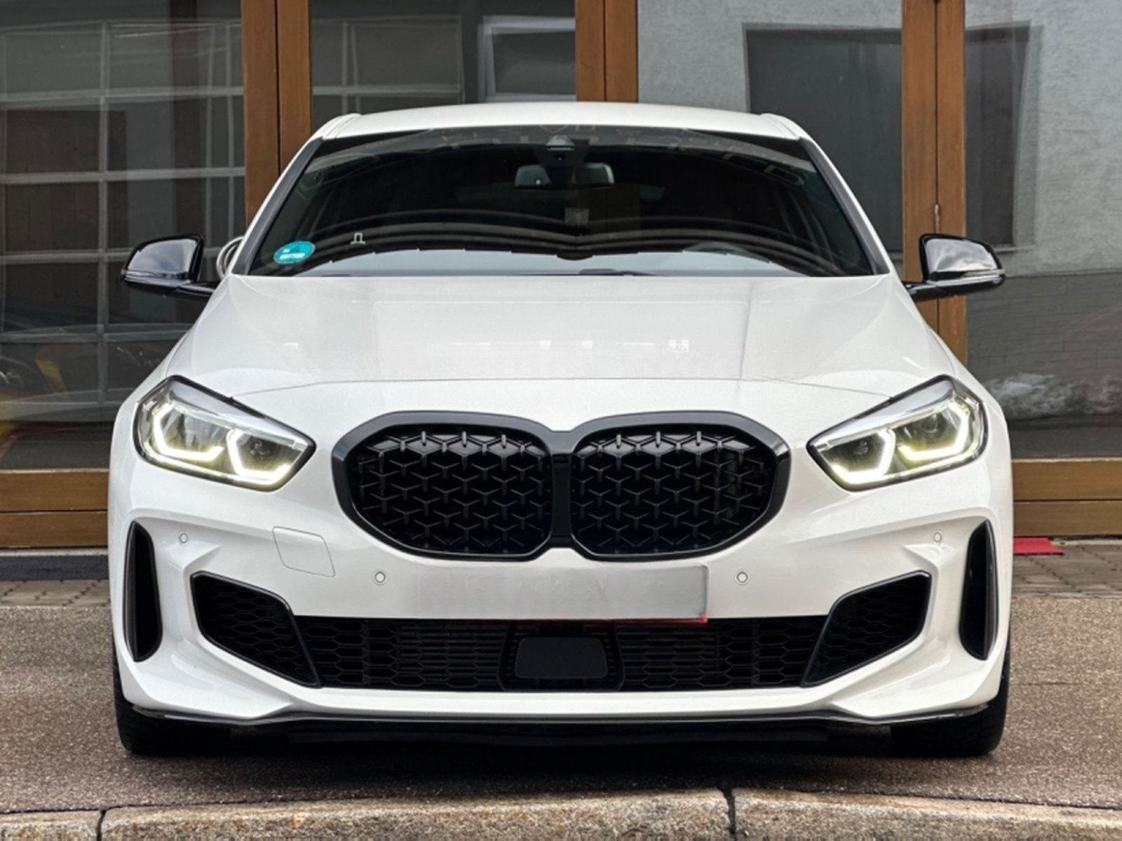 BMW M135 i xDrive Lim Aut Navi Temp LED foto 3
