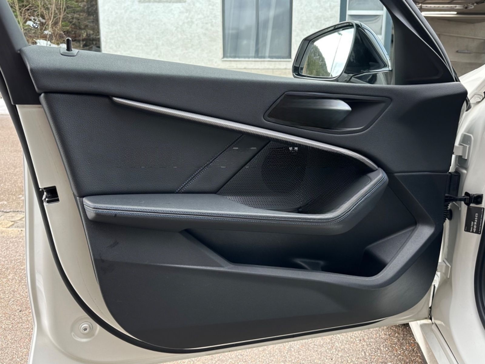 BMW M135 i xDrive Lim Aut Navi Temp LED foto 21