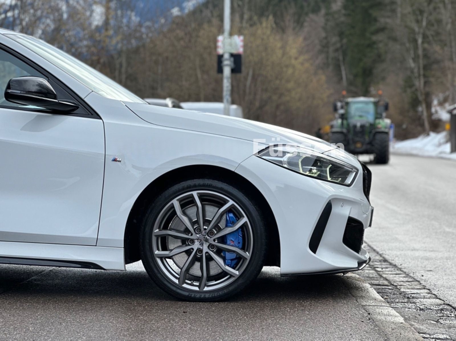 BMW M135 i xDrive Lim Aut Navi Temp LED foto 25