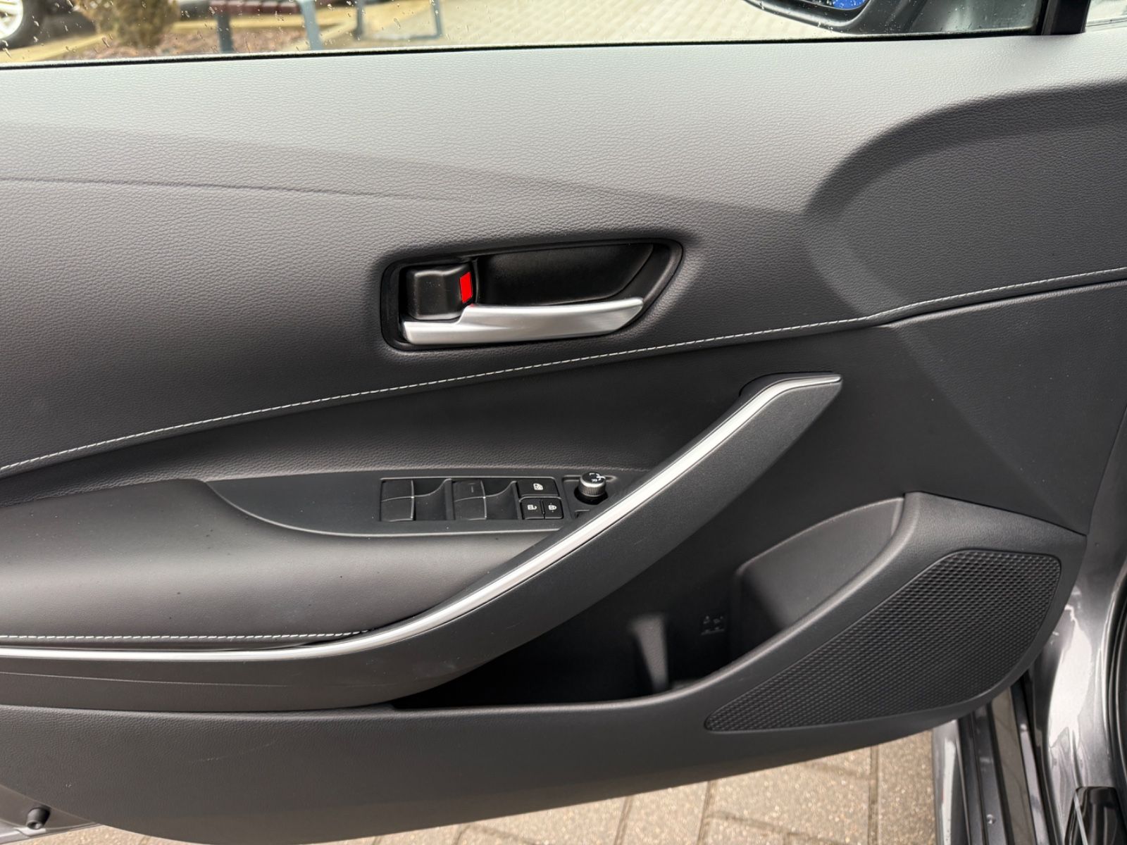 Toyota Corolla Touring Sports Hybrid Style foto 12