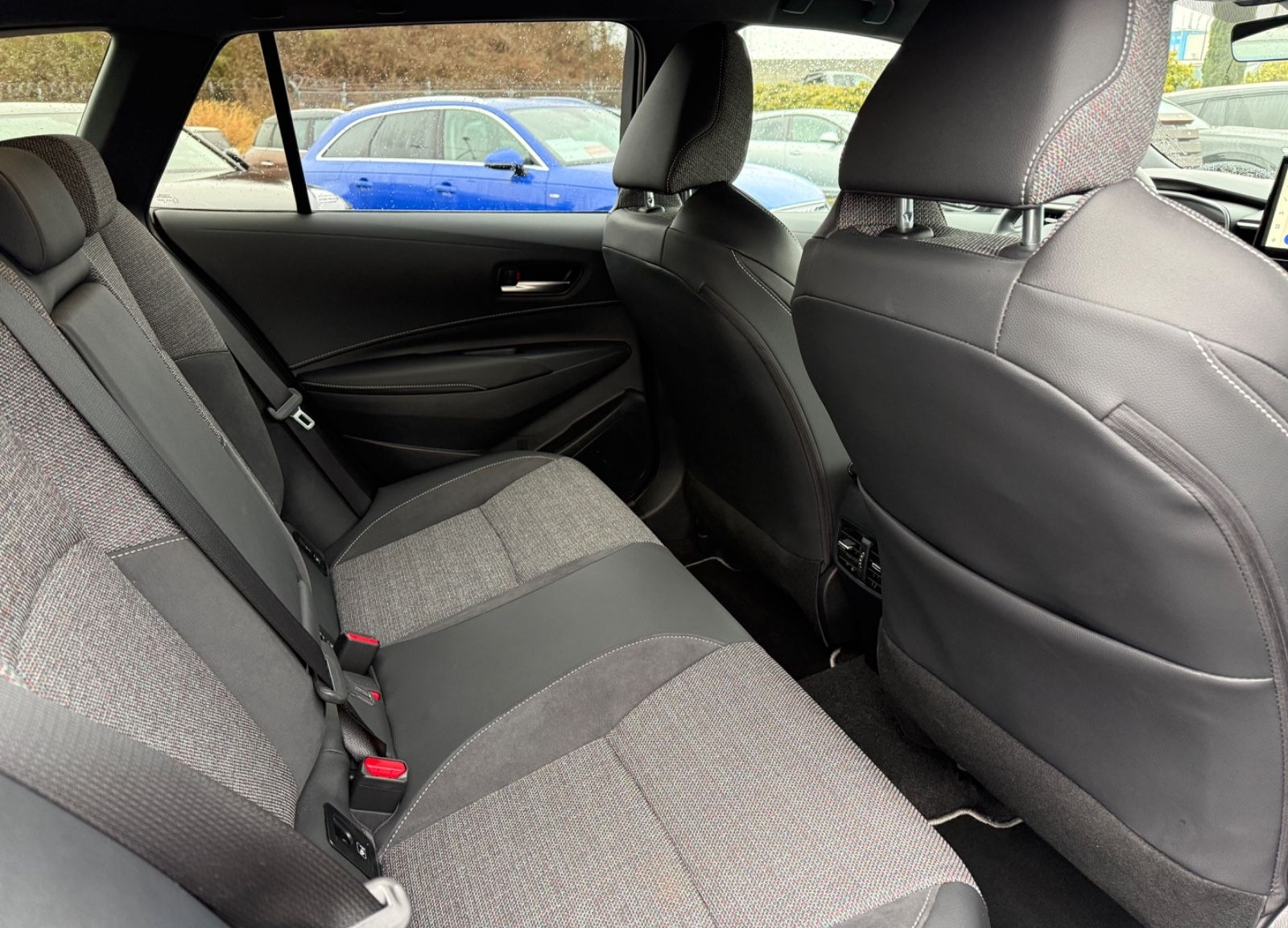 Toyota Corolla Touring Sports Hybrid Style foto 16