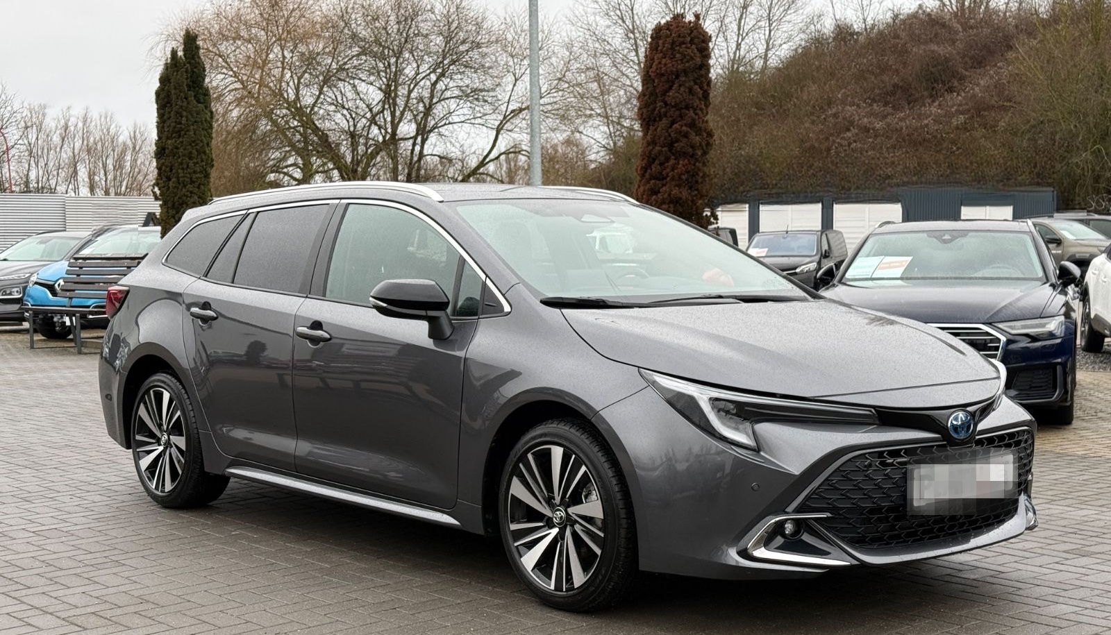 Toyota Corolla Touring Sports Hybrid Style foto 3