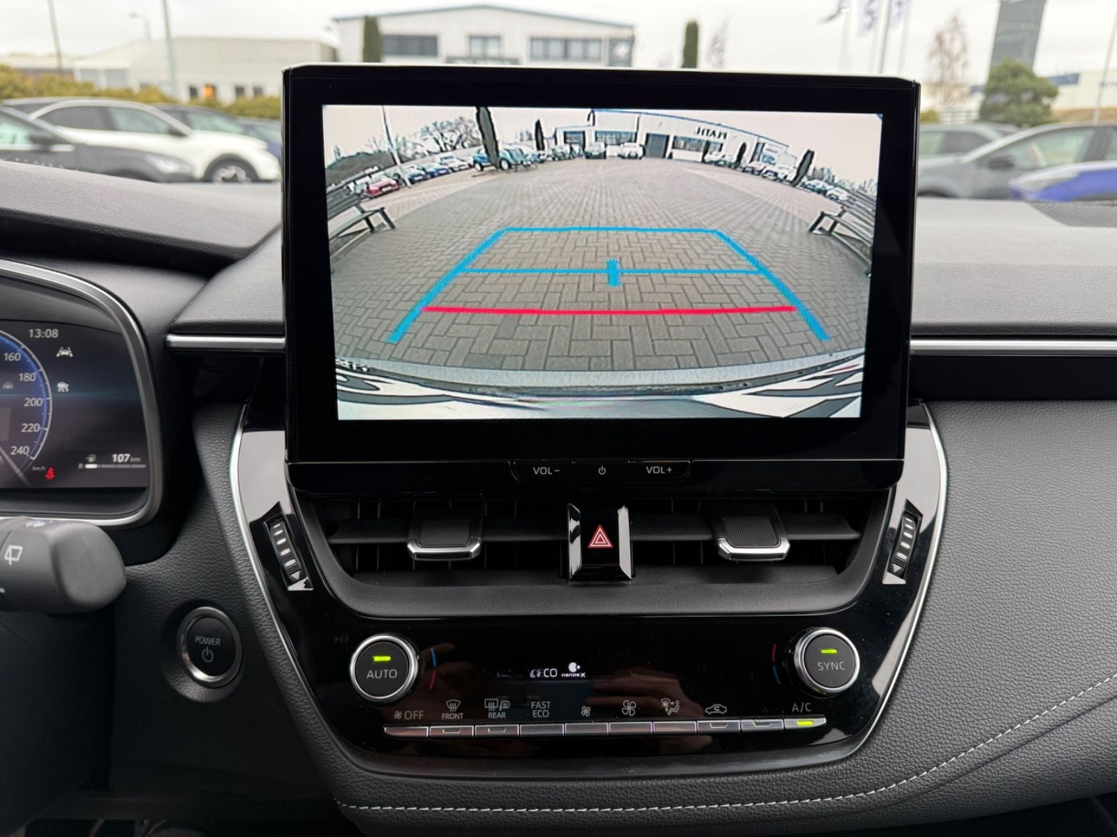 Toyota Corolla Touring Sports Hybrid Style foto 24