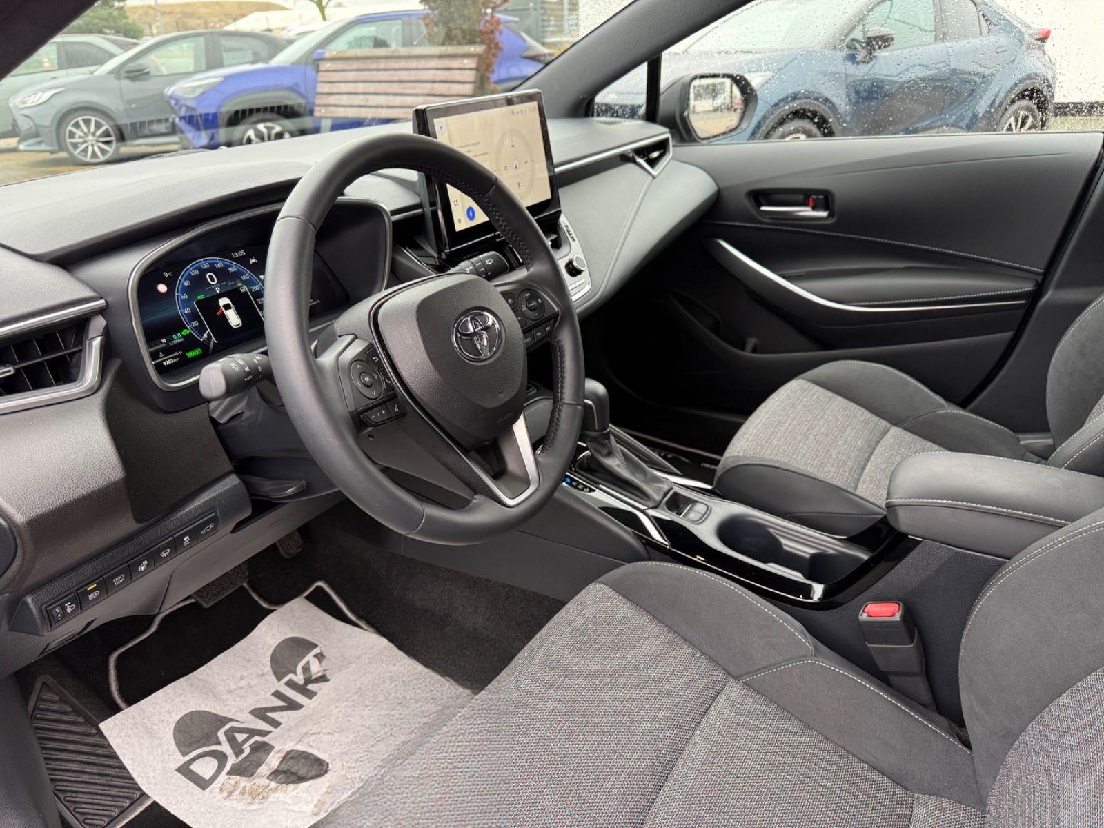 Toyota Corolla Touring Sports Hybrid Style foto 10