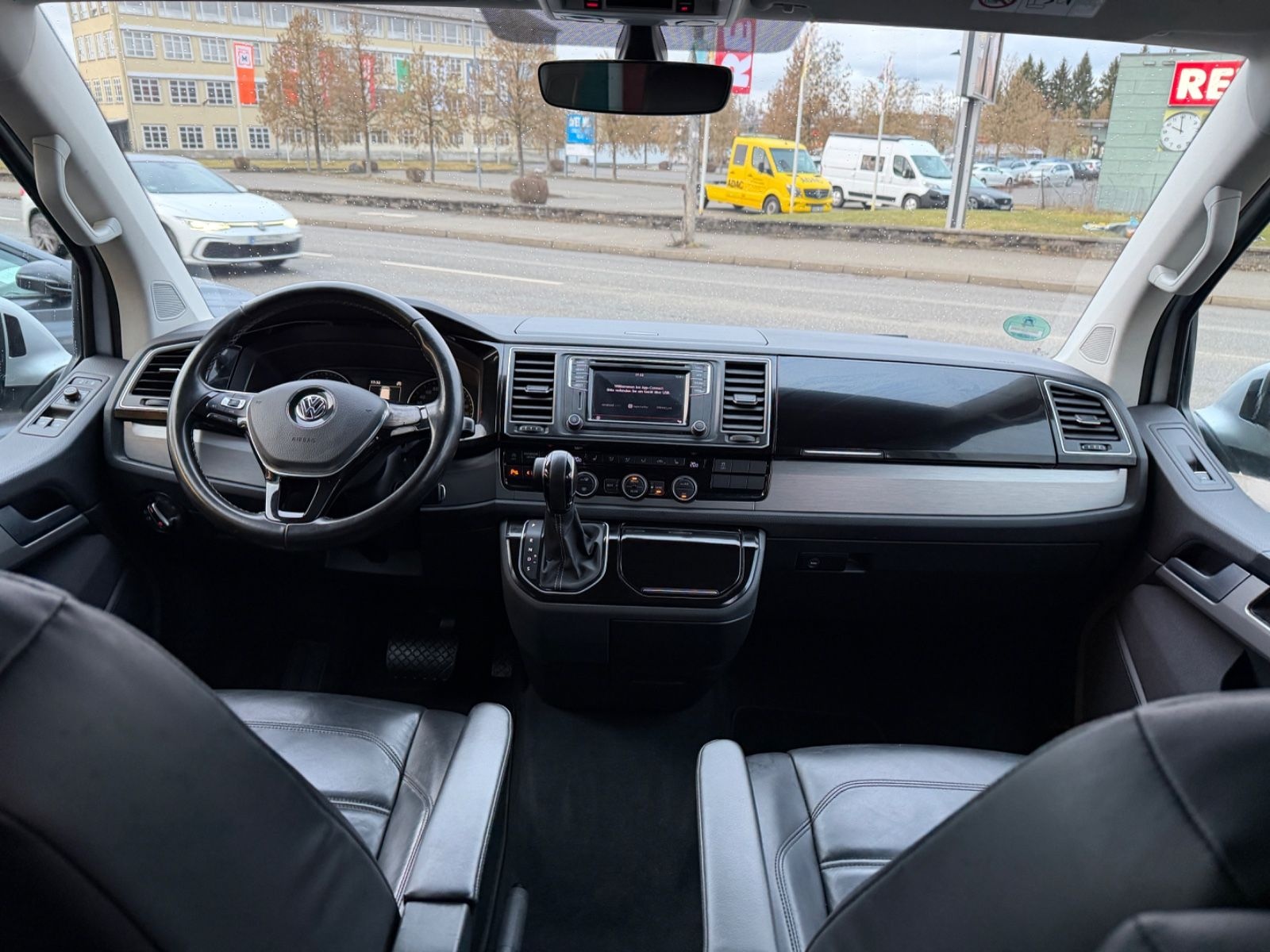 Volkswagen Multivan Generation Six 4Motion DSG LED LEDER foto 7