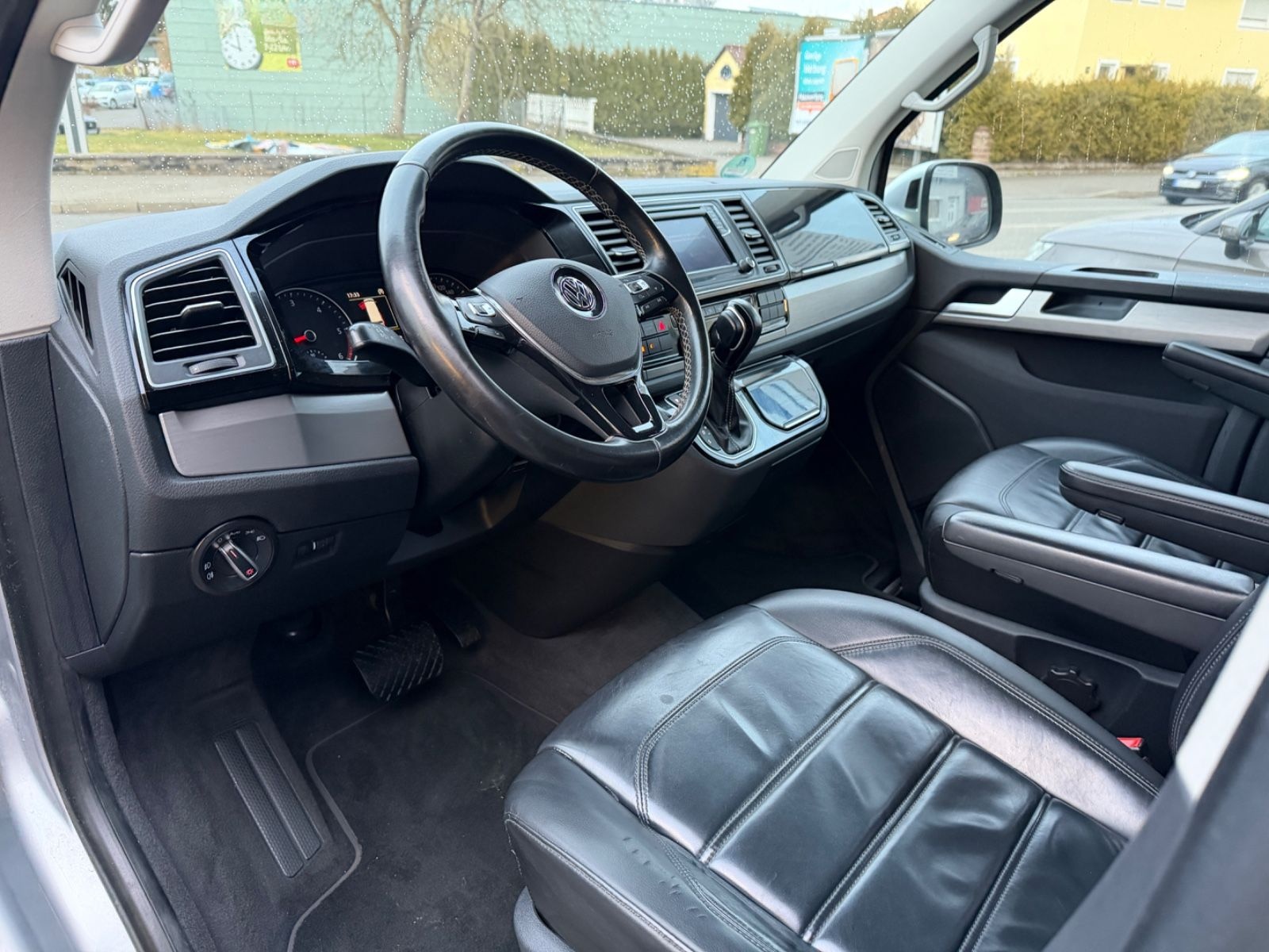 Volkswagen Multivan Generation Six 4Motion DSG LED LEDER foto 8